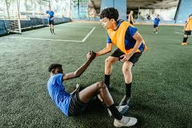 邓弗里斯：老图拉姆是我的偶像；生涯早期我不是最出色的球员