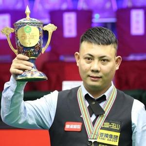 与李佳展开 与李佳展开